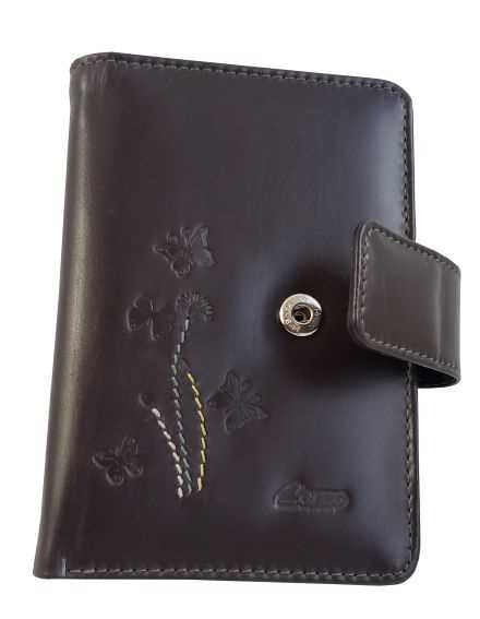 533B - Passport wallet in calfskin leather for women -Turín. - Image 4